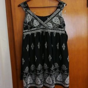 Black & white flowy cocktail dress